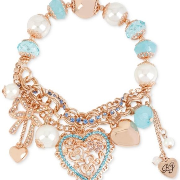Betsey Johnson Jewelry - Betsey Johnson HEART CHARM BRACELET